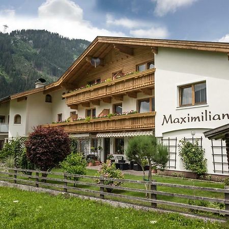 Hotel Maximilian 메이른호픈 외부 사진
