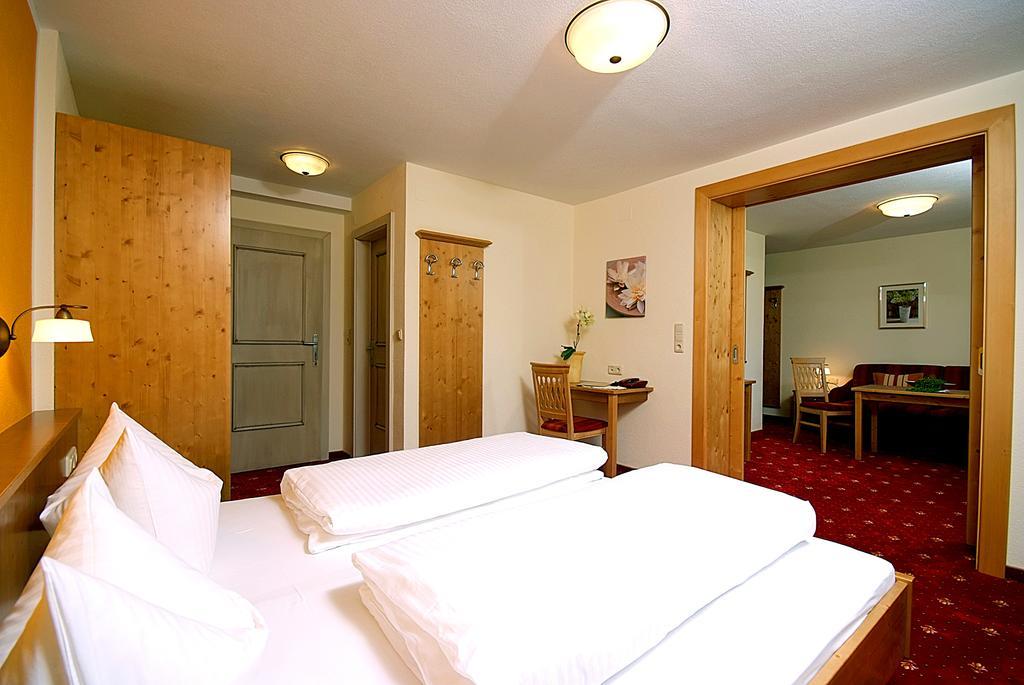 Hotel Maximilian 메이른호픈 객실 사진