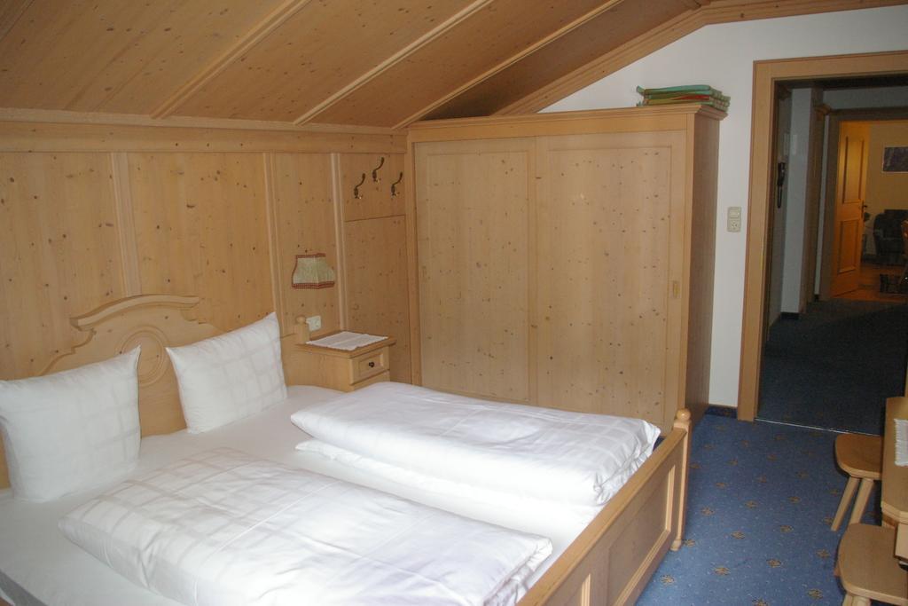 Hotel Maximilian 메이른호픈 외부 사진