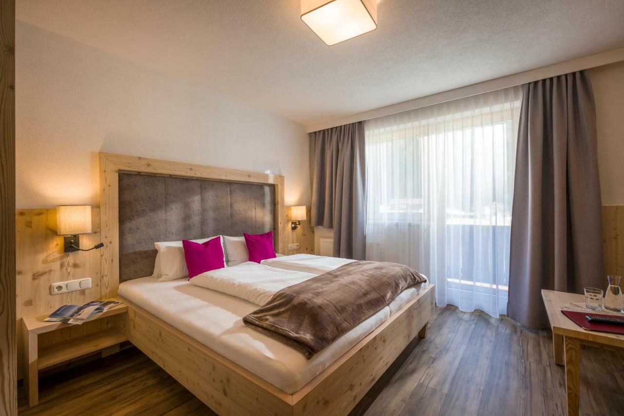 Hotel Maximilian 메이른호픈 외부 사진
