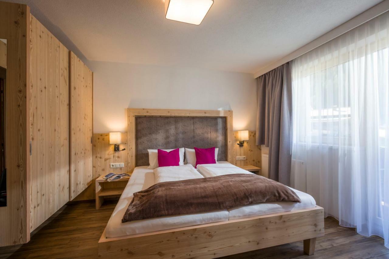 Hotel Maximilian 메이른호픈 외부 사진